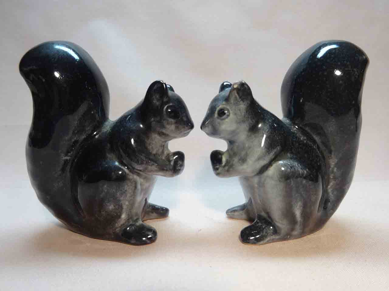 Vallona Starr grey squirrels salt and pepper shakers