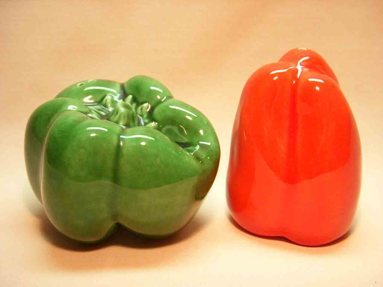 Vallona Starr bell peppers salt and pepper shakers