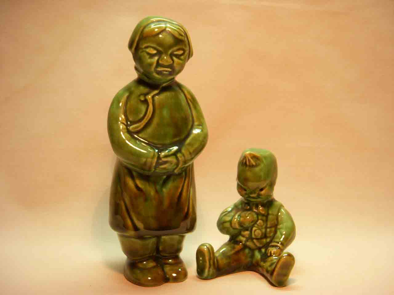 Vallona Starr Chinese nurse with child salt and pepper shakers