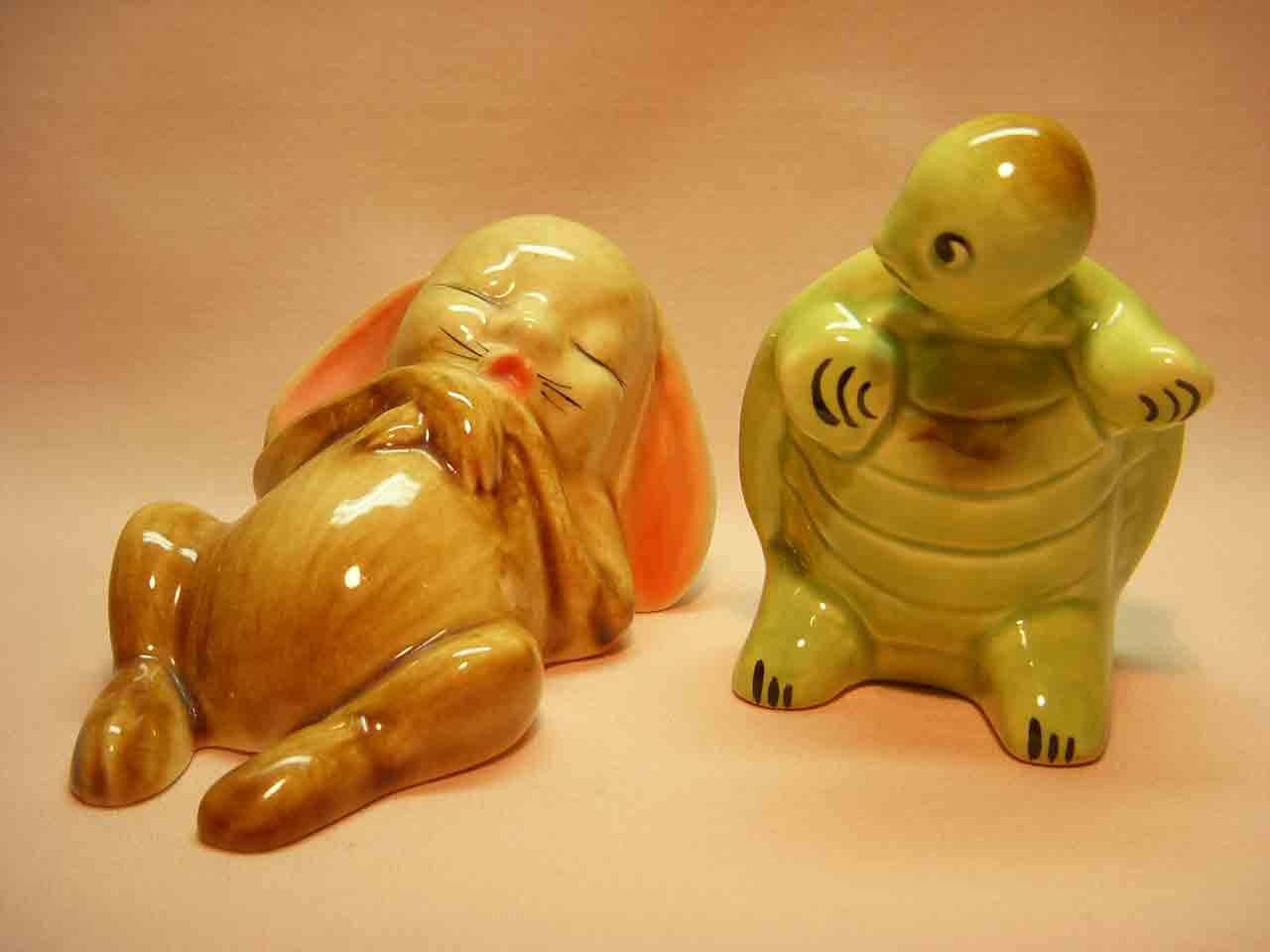 Vallona Starr tortoise and hare salt and pepper shakers