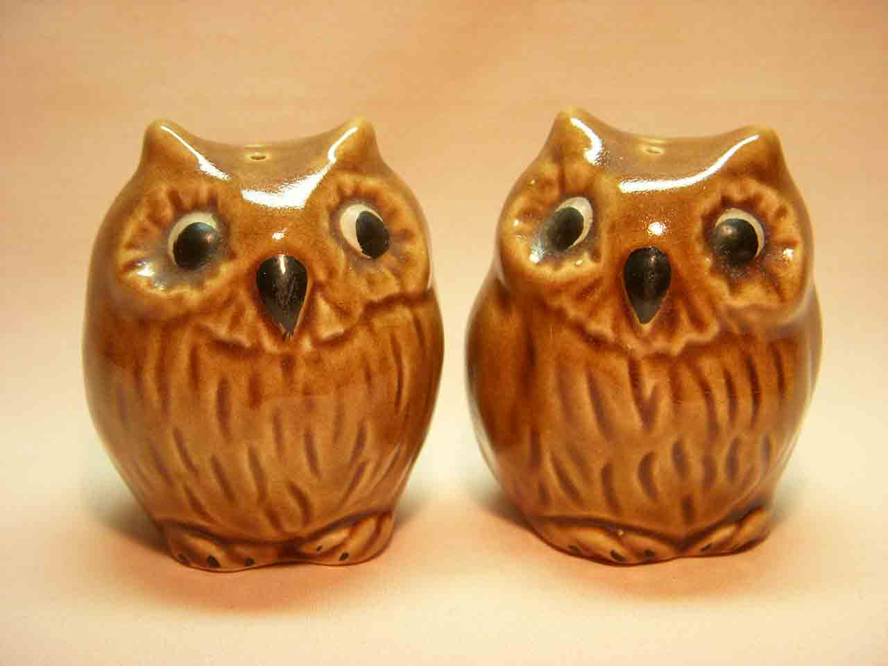 Vallona Starr owls salt and pepper shakers