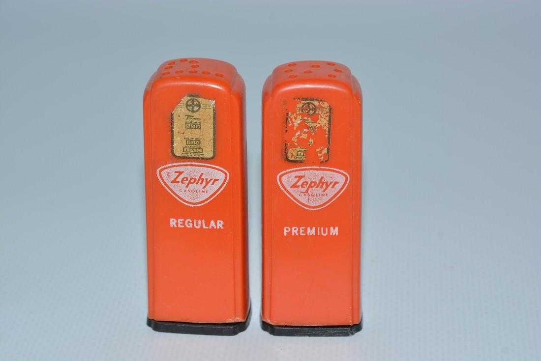 Plastic advertising gas pumps salt and pepper shakers - Zephyr