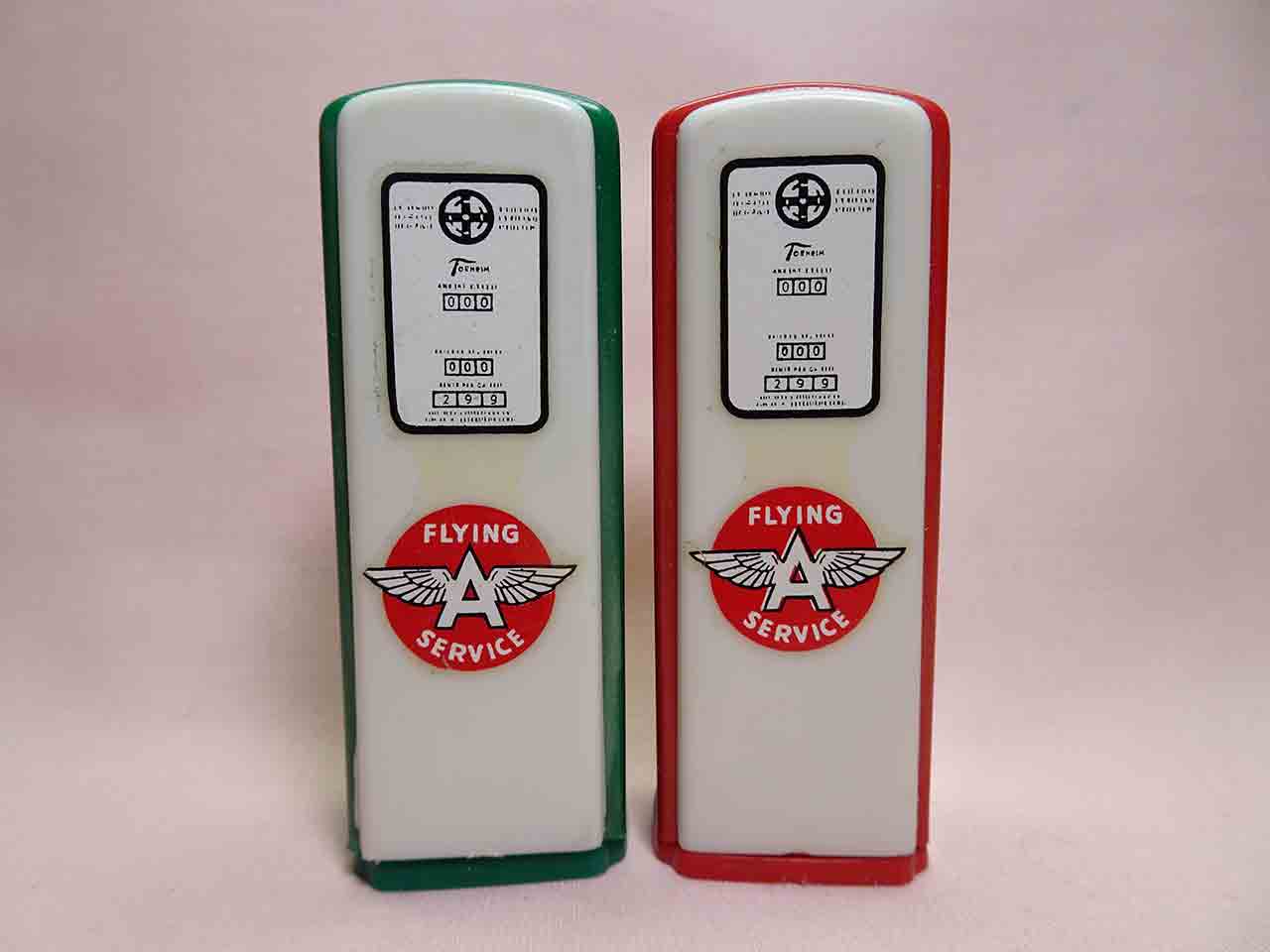 Plastic advertising gas pumps salt and pepper shakers - Flying A
