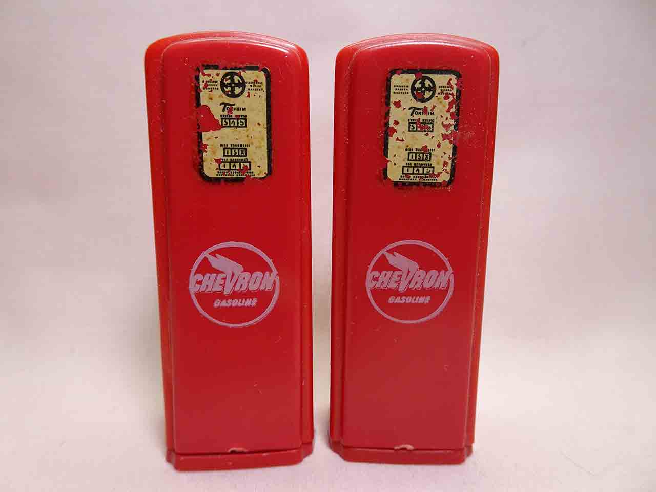 Plastic advertising gas pumps salt and pepper shakers - Chevron