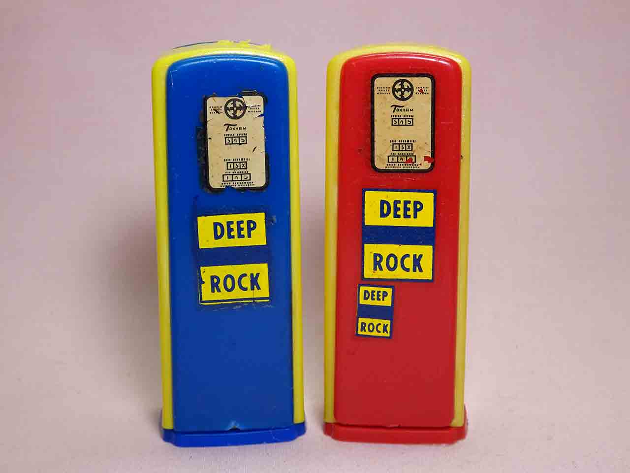 Advertising plastic gas pumps - Deep Rock