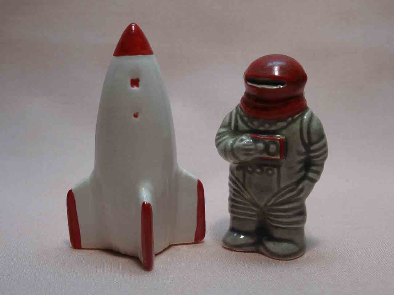 Arcadia miniature space man and rocket ship salt and pepper shakers