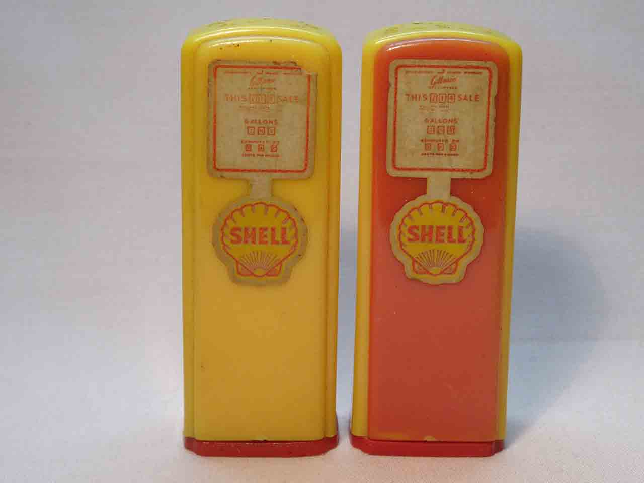 Plastic advertising gas pumps salt and pepper shakers - Shell