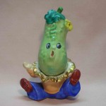 Anthropomorphic stacking cucumber salt and pepper shakers