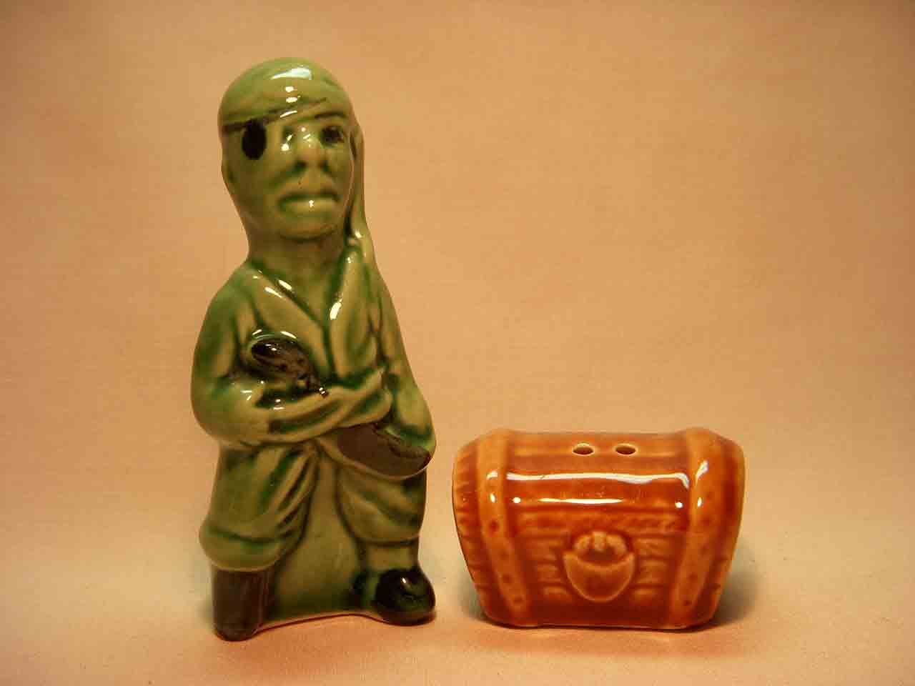 Go with pirate with treasure chest salt and pepper shaker