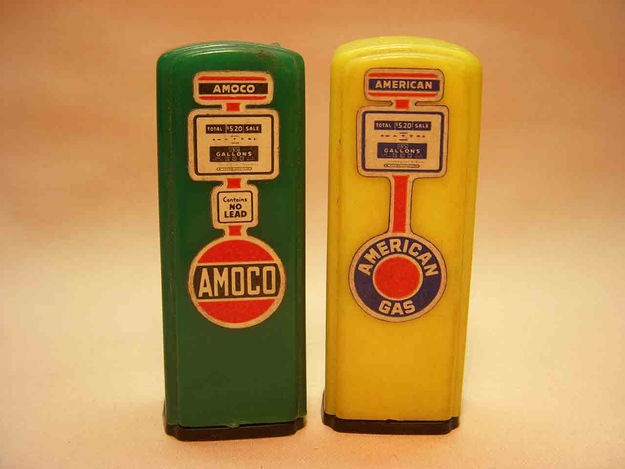 Plastic advertising gas pumps salt and pepper shakers - Amoco